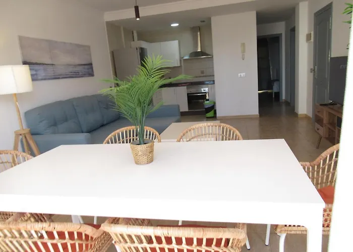 דירה Bristol Likehome, By Comfortable Luxury קורלחו