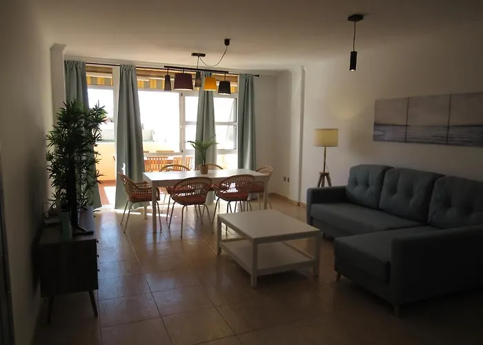 Bristol Likehome, By Comfortable Luxury * קורלחו