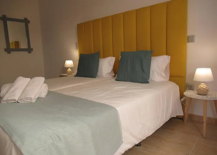 Bristol Likehome, By Comfortable Luxury *