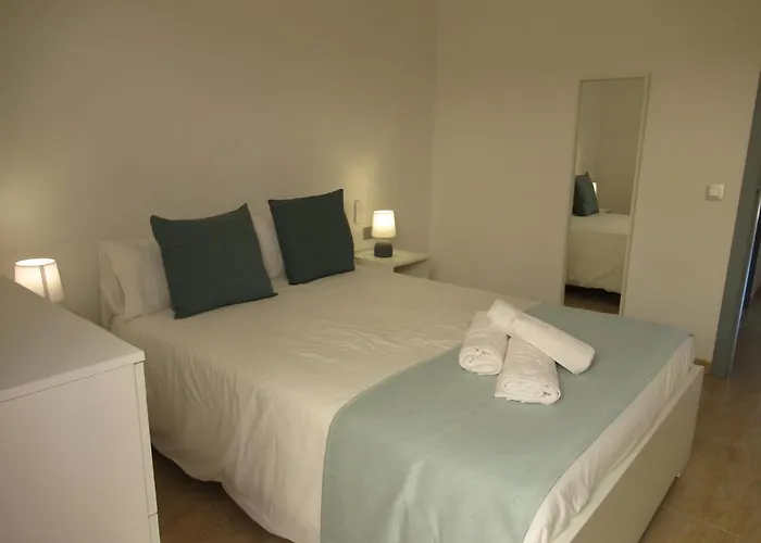 Bristol Likehome, By Comfortable Luxury شقة