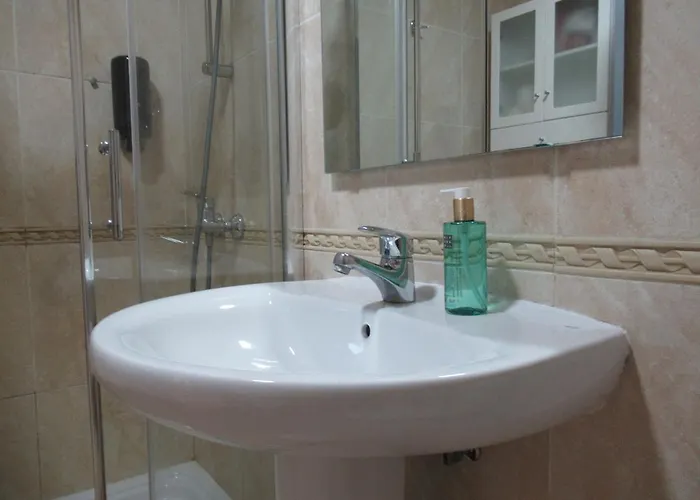 Bristol Likehome, By Comfortable Luxury