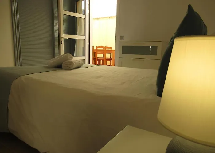 Bristol Likehome, By Comfortable Luxury شقة