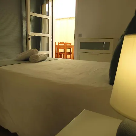 Bristol Likehome, By Comfortable Luxury Апартаменты